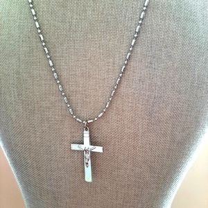 NEW Crucifix Silver  Unisex Necklace